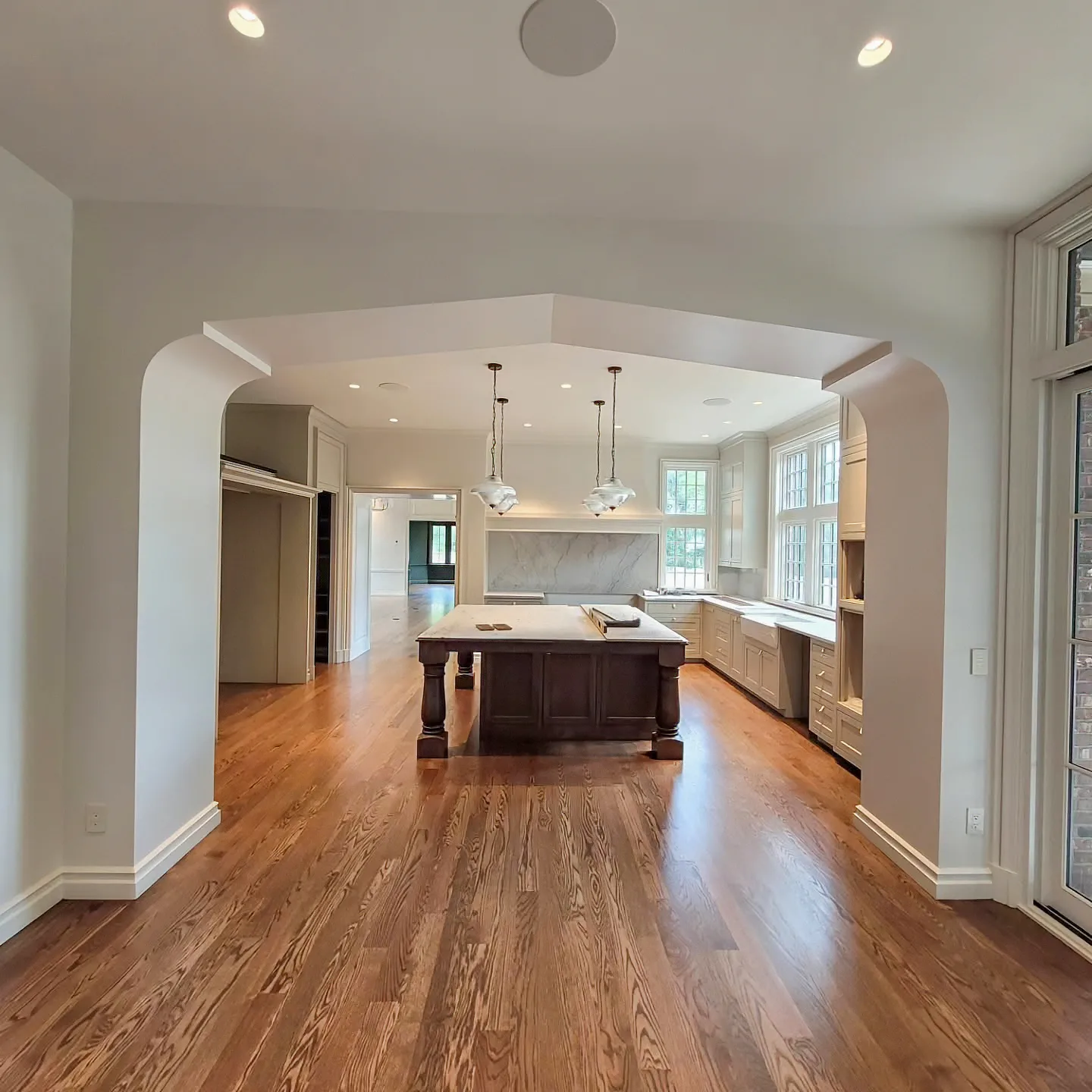 Country Club Van Dorn custom bent wood flooring project